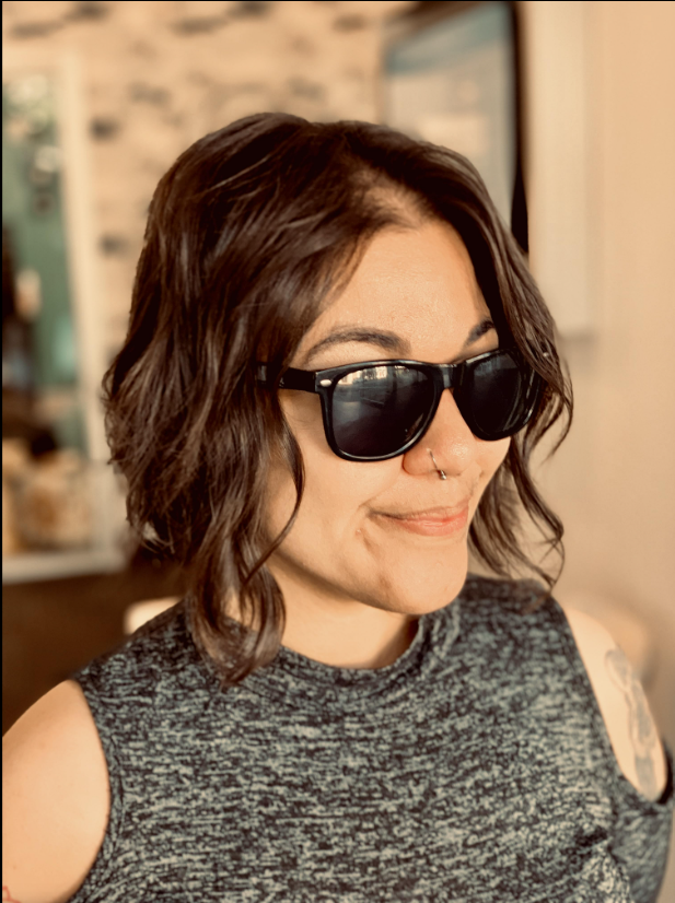 Portrait of Julia Muniz, founder of SHARE LOVE